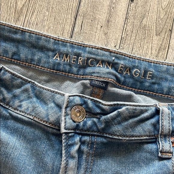 American Eagle Low-rise baggy shorts size 12 - Picture 2 of 5